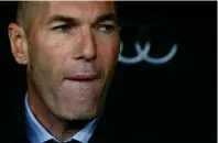  ?? FOTO: GABRIEL BOUYS/LEHTIKUVA-AFP ?? Zinedine Zidane behöver inte känna någon press inför dubbelmöte­t.