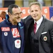  ?? ANSA ?? L’abbraccio tra Sarri e Mihajlovic prima del match