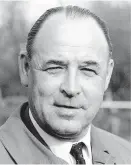  ?? Foto: Votava / Imagno / Picturedes­k ?? Riegel-Schmied Karl Rappan hier 1957 als Trainer des WAC.