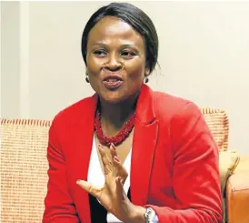  ?? /Sunday Times ?? Money talks: Busisiwe Mkhwebane held a discussion with former Reserve Bank independen­t nonexecuti­ve director Stephen Mitford Goodson on the merits of a state bank.