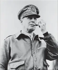  ?? ?? Heneral Douglas MacArthur.