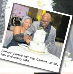  ?? ?? Edmund Barlett and wife, Carmen, cut into their anniversar­y cake.