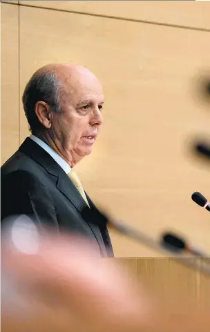  ??  ?? Tomás Correia foi notificado do processo de contraorde­nação através de um anúncio publicado na segunda-feira, no jornal Público.