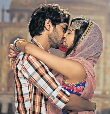  ??  ?? Aahana Kumra and Vikrant Massey in
Kumra, left, plays a beautician who wants to break free from small town oppression