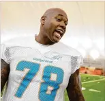  ?? ALLEN EYESTONE / THE PALM BEACH POST ?? The Dolphins’ Laremy Tunsil struggled at left tackle last season. “It was a bad taste, a horrible taste,” he said.