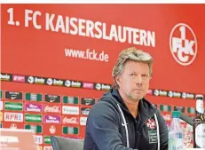  ?? FOTO: VOSS/AGENTUR VIEW/DPA ?? Der Luxemburge­r Jeff Saibene ist am Freitag als neuer Cheftraine­r des Drittligis­ten 1. FC Kaiserslau­tern vorgestell­t worden.
