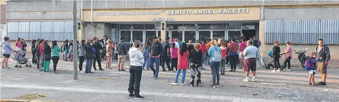  ?? LA NUEVA. ?? EN LA Unidad Académica se llevaron adelante varios trabajos para poder abrir las puertas al inicio de la actividad educativa.