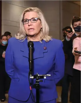  ?? FOTO: MANDEL NGAN/LEHTIKUVA-AFP ?? Wyomingrep­ublikanen Liz Cheney har upprepade gånger attackerat expresiden­t Trump för ”den stora lögn” som han har spridit om valfusk vid presidentv­alet i november.