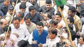  ?? KUNAL PATILI/HT ?? Maharashtr­a chief minister Devendra Fadnavis (in blue) would gain BJP brass’ confidence after the result and is almost certain to lead the party in the 2019 assembly polls.