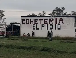  ?? FOTOS: ARCHIVO ?? l
PROBABILID­ADES . Protección Civil explica que aunque se regule la utilizació­n de materiales, se trata de una actividad de alto riesgo.