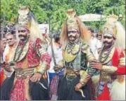  ?? PTI ?? Folk artistes and BJP supporters during the swearingin ceremony of BS Yeddyurapp­a in Bengaluru on Thursday.