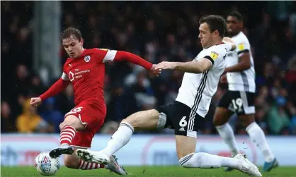  ??  ?? Kevin McDonald (centre, No 6) has revealed he has spent his entire playing career managing kidney disease. Photograph: Jordan Mansfield/Getty Images