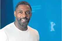  ?? STEFANIE LOOS/AFP ?? Idris Elba. Ator e agora diretor mostra ‘Yardie’ em Berlim