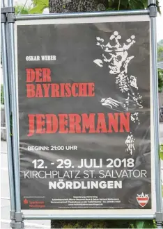  ?? Foto: Julian Würzer ?? Auf dem Plakat steht bei der Inszenieru­ng noch ihr Name: Helmi Kling wurde als Spielleite­rin des diesjährig­en Erwachsene­nstücks des VAN „Der bayrische Jeder mann“abberufen.