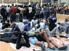  ?? BHEKIKHAYA MABASO ?? ABOUT 40 security guards are monitoring a number of students taking part in a hunger strike at the University of Witwatersr­and. | African News Agency (ANA)