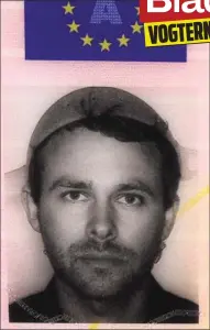  ??  ?? Østrigske Niko Alms foto på kørekortet med det guddommeli­ge dørslag på hovedet.