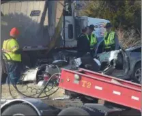  ?? PETE BANNAN - DIGITAL FIRST MEDIA ?? Pennsylvan­ia State Police Troopers investigat­e a fatal accident on Route 202 Wednesday.