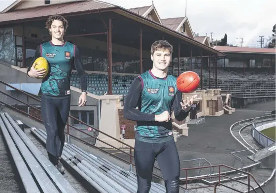  ?? ?? Sam Collins and Oliver Davis back with the Devils after playing interstate this season to boost their AFL draft hopes. Picture Eddie Safarik