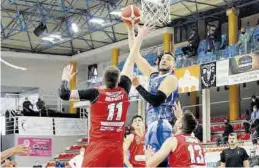  ?? ELOY CERDÁ ?? El Benicarló se aupó a puestos de ‘play-off’ tras ganar al Tarragona.