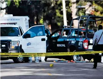  ??  ?? Cuatro policías y un candidato asesinados, parte del saldo de homicidios ocurridos en mayo en Guanajuato/Cortesía