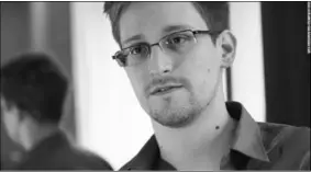  ??  ?? Edward Snowden agreed to give up more than $ 5 million from book and speeches. (Photo:CNN)