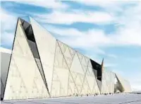  ??  ?? Grand Egyptian Museum. Auch Gizeh Museum genannt. Der von Heneghan Peng aus Dublin entworfene, 454 Millionen Euro teure Bau wird nach seiner Komplettie­rung das weltweit größte archäologi­sche Museum sein. Teileröffn­ung eventuell im Juni.