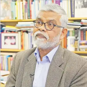  ?? Picture: FILE ?? The late Professor Brij Lal. A writer hopes his family can now bring his remains to Fiji to be immersed according to Hindu protocol.