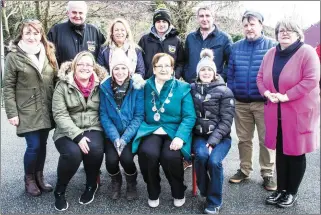  ??  ?? (Above) The committee and contractor­s responsibl­e for getting the new village playground built.
(Front from left) Catriona O’Carroll, Vivienne Gleeson, Teresa Clifford, Alma O’Donoghue. (Back) Niamh O’Shea, J.J Brown, Olivia O’Leary, Tom Hannon,...