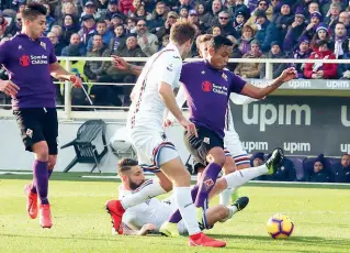  ??  ?? I due splendidi gol di Muriel In entrambi i casi il colombiano ha preso palla sulla metà campo e ha trafitto l’intera difesa della Sampdoria