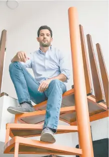  ??  ?? Oswaldo Trava, fundador de InstaFit, no descarta producir contenidos en inglés y portugués, para atender al mercado estadounid­ense y brasileño.