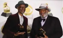  ??  ?? Keb’ Mo’ and Taj Mahal, winners of Best Contempora­ry Blues Album.