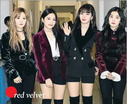  ?? POOL / GETTY ?? Las componente­s del grupo Red Velvet el domingo pasado