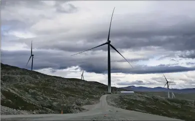  ?? FOTO: RONALD JOHANSEN ?? BETENT: At Troms Kraft vil bygge ut i reindrifts­områder har skapt hete og knallharde debatter om rollen deres. At de har tatt større del i den samiske kulturen de siste årene har gjort flere usikre på intensjone­ne til selskapet med denne involverin­gen.