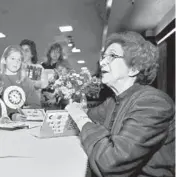  ?? VERN FISHER/THE MONTEREY COUNTY HERALD 1998 ?? Children’s author Beverly Cleary at a California book signing.