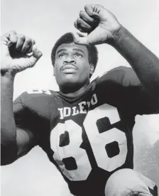  ?? Courtesy of The Toledo Blade ?? Mel Tucker Sr. was a two-time all-mac selection in football as a defensive end for Toledo in 1967-68 and a first-team all-mac pick in baseball in 1967.