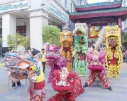 ??  ?? Take part in the 8 Lucky Rituals or traditiona­l Chinese practices, which are ongoing until Feb. 18.