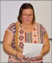  ?? ?? Photo by Matthew Liebenberg/
Prairie Post New trustee Keri Hudec takes the oath of office during a regular Chinook Board of Education meeting, Aug. 22.