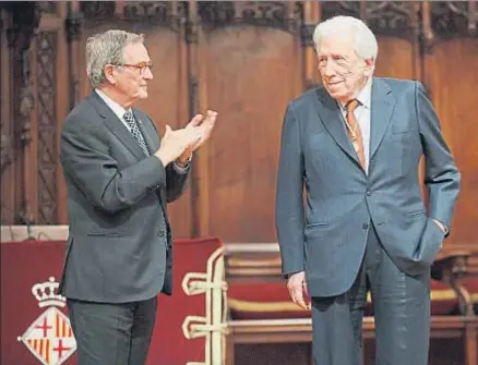  ?? MANÉ ESPINOSA ?? Pere Mir, cuando recibió la Medalla de Oro al Mérito Científico del Ayuntamien­to en el año 2013