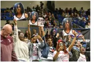  ?? (Pine Bluff Commercial/I.C. Murrell) ?? Pine Bluff fans helped to bring Bank OZK Arena to near capacity for the 5A championsh­ip game between the Zebras and Lake Hamilton Wolves.