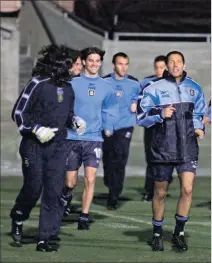  ?? EFE ?? Compañeros. Santiago Solari (c) y Diego Simeone (d) con la selección argentina.