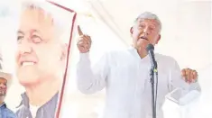  ??  ?? Andrés Manuel López Obrador dijo en Jilotepec, donde apoyó a Delfina Gómez, que no hará “leña del árbol caído” con la ex lideresa Elba Esther Gordillo.