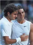  ?? RYAN PIERSE/AFP/GETTY IMAGES ?? Roger Federer, left, congratula­tes Rafael Nadal after their epic Wimbledon final in 2008.