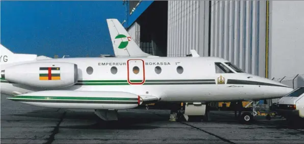  ??  ?? La “Corvette” de l’empereur Bokassa 1er en novembre 1978, au Bourget. C’était la 39e de série. Elle a volé jusqu’en 2009 immatricul­ée au Maroc.