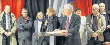  ??  ?? Au centre Madame Josiane Chevalier Préfète des PO, à droite Bernard Brunet Président de l’ACAL