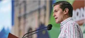  ?? |CORTESÍA ?? Durante su estancia en Monterrey, Peña Nieto acudió a un evento en Cintermex y visitó una escuela.