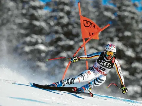  ?? Foto: Jonathan Nackstand, afp ?? Schnell unterwegs, aber für eine Medaille nicht schnell genug: Viktoria Rebensburg verpasste um einen Wimpernsch­lag Edelmetall.