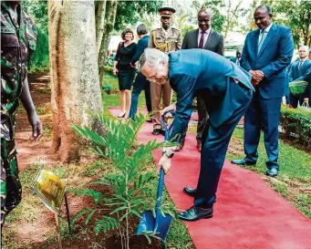  ?? ?? Listopad 2023 – premiér Petr Fiala (ODS) podnikl cestu do Etiopie, Keni, Ghany a Pobřeží slonoviny