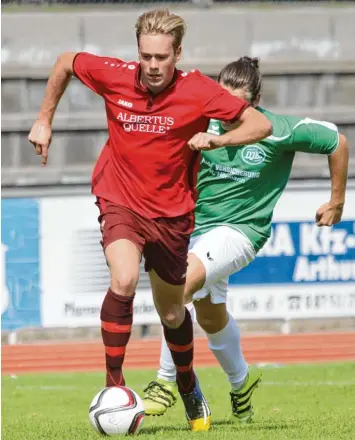  ?? Foto: Reinhold Rummel ?? Stefan Baumüller und der TSV Dasing marschiert­en gegen die DJK Stotzard zu einem klaren 5:0 Heimerfolg.