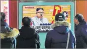  ?? REUTERS ?? People watch North Korea's leader Kim Jong Un on TV