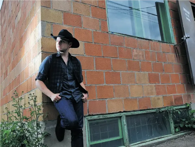  ?? SHAUGHN BUTTS/ EDMONTON JOURNAL ?? Country singer Brett Kissel has signed a record deal and is moving to Nashville from Alberta.